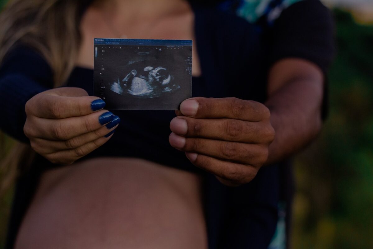 Experiența pe care a trăit-o Smaranda în timpul sarcinii a împins-o să demareze un proiect care va revoluționa medicina