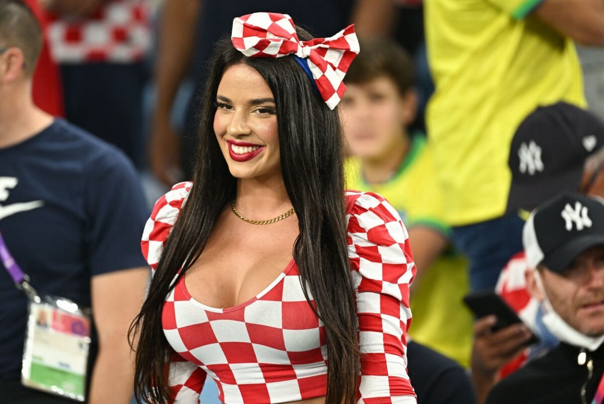 Imagine Stire Fosta miss Croația, apariție scandalos de sexy la Cupa Mondială din Quatar. Ivana Knoll a lăsat totul la vedere. GALERIE FOTO | 2review.ro