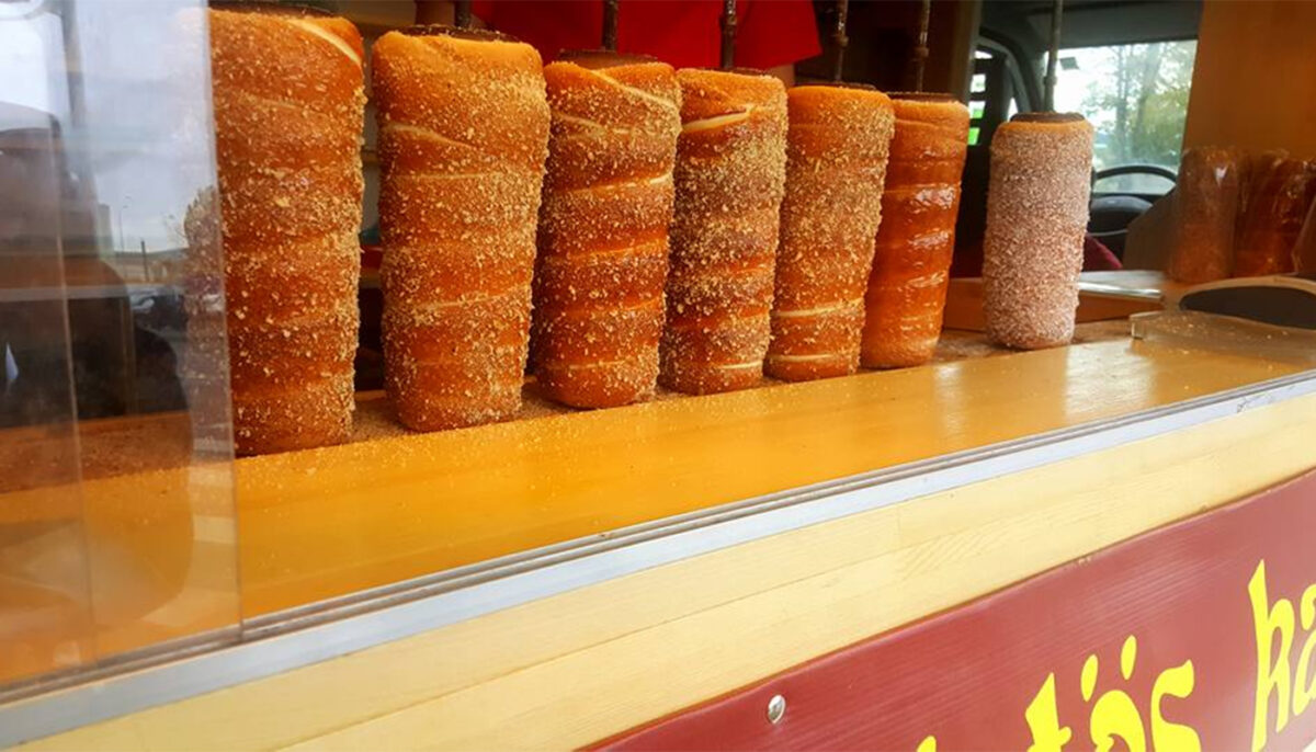Nu e o glumă! Câți lei costă un kurtos colac la Târgul de Crăciun din Cluj-Napoca