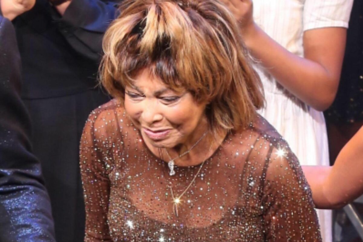 Imagine Stire Tina Turner, îngenunchiată de durere! Celebra cântăreața și-a pierdut încă un fiu | 2review.ro