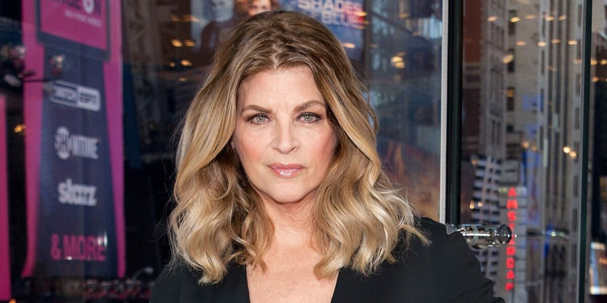 Imagine Stire Doliu în lumea cinematografiei! Actrița Kirstie Alley s-a stins din viață. Vedeta se confrunta cu o boală incurabilă | 2review.ro