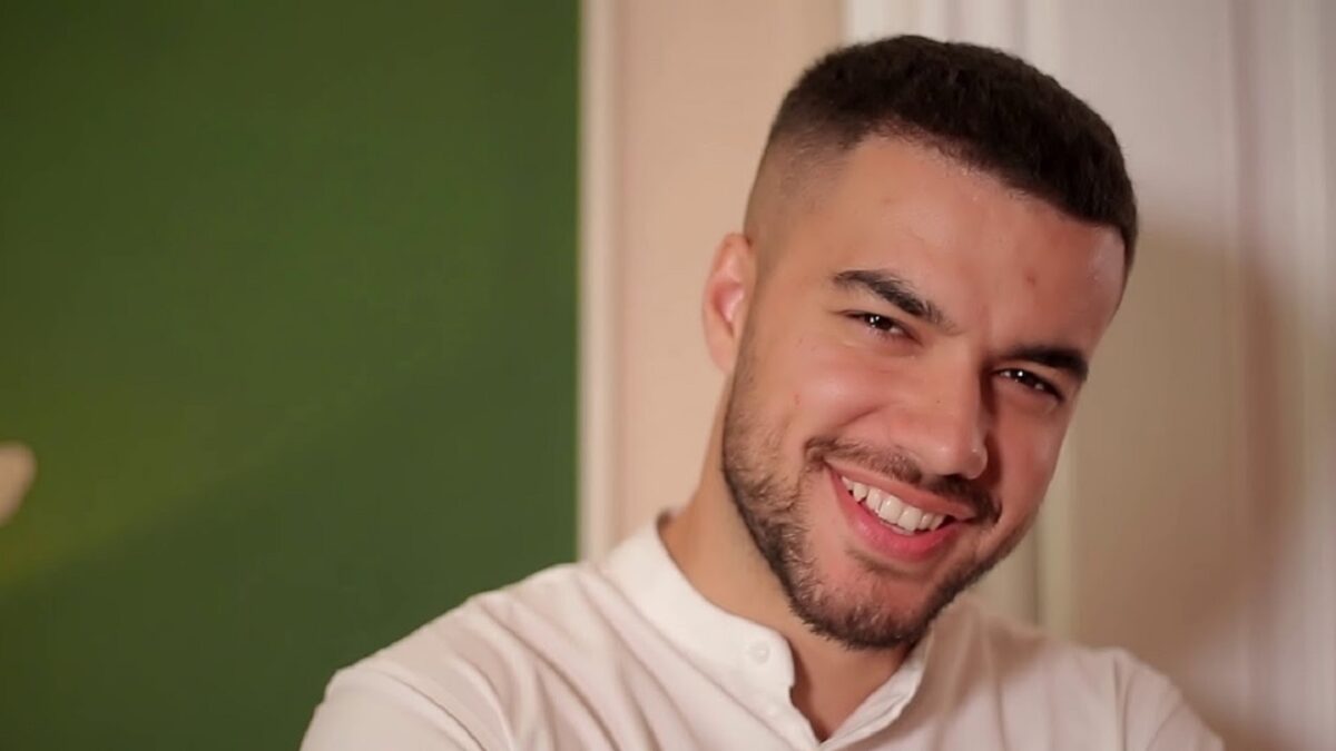 Imagine Stire O fană a izbucnit în plâns la concertul lui Culiță Sterp. Gestul artistului i-a lăsat mască pe toți | 2review.ro