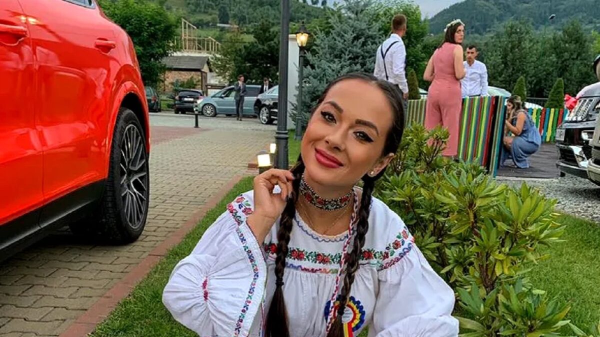Imagine Stire Fiul Vlăduței Lupău a împlinit 5 luni. Fotografia emoționantă postată de vedetă de aniversarea fiului ei | 2review.ro