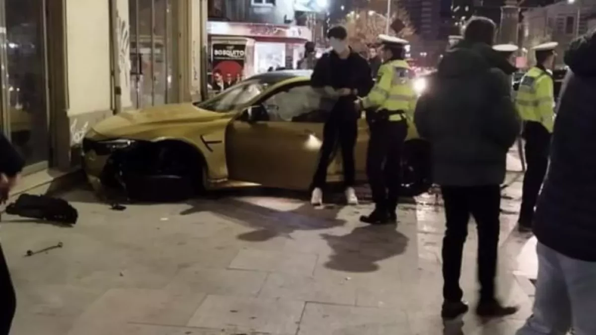 Un șofer de 22 de ani a provocat haos! A lovit un pieton și era pe punctul să accidentez mortal un polițișt rutier
