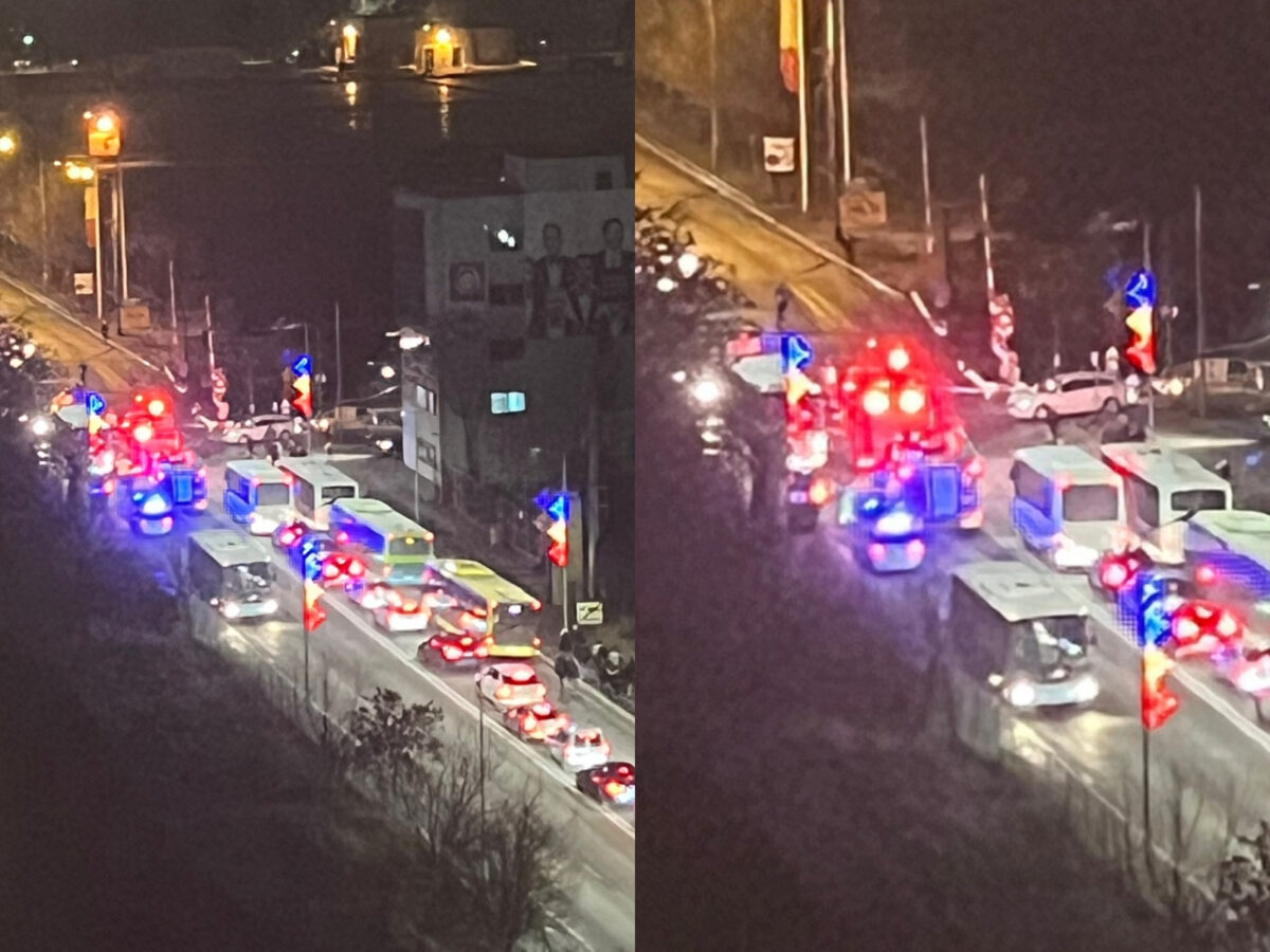 Autocar blocat pe calea ferată, în Pipera! Traficul este îngreunat în ambele sensuri