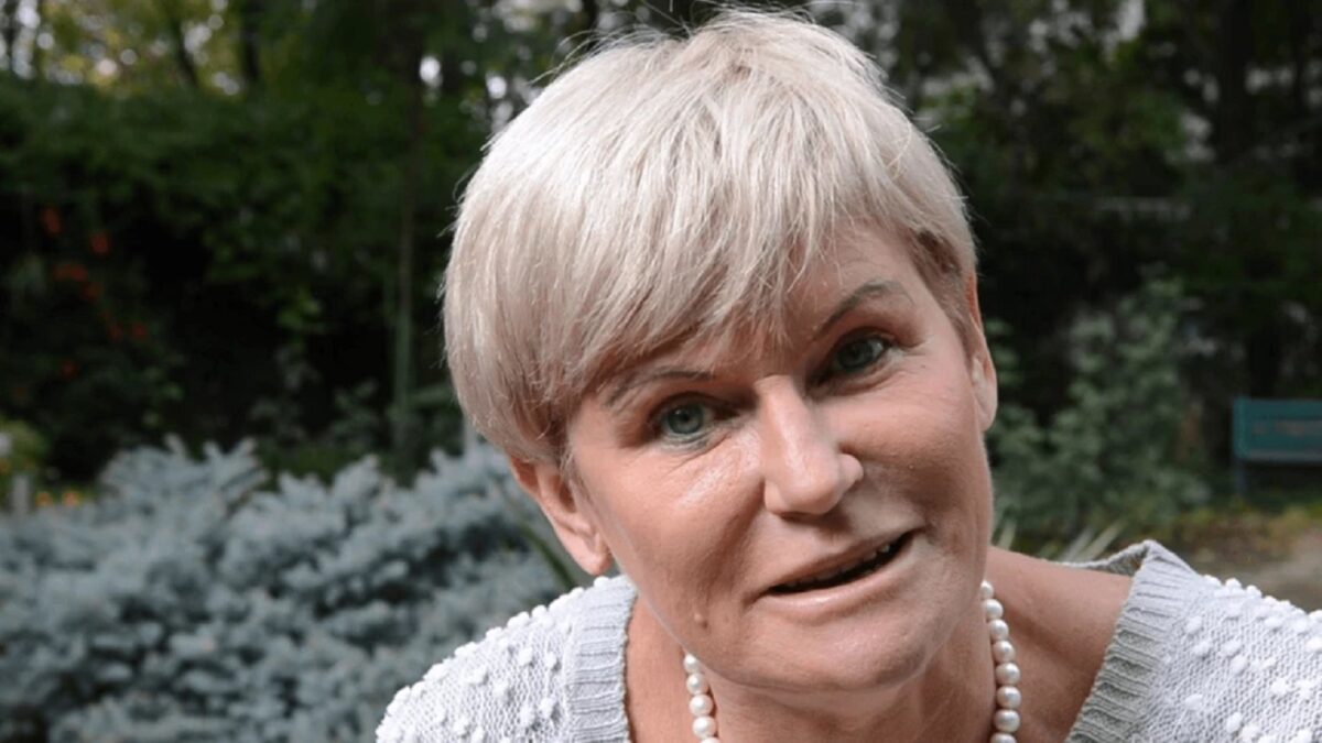 Imagine Stire Cum arăta Monica Tatoiu pe vremea când era iubita lui Florin Călinescu. Relația se consuma la discotecă și în parc | 2review.ro