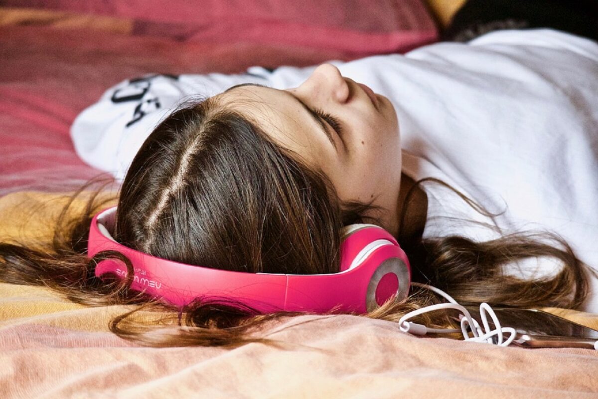 O tânără de doar 16 ani și-a dat părinții în judecată și a cerut să fie scoasă de sub tutela lor. Motivul pentru care adolescenta a recurs la acest gest