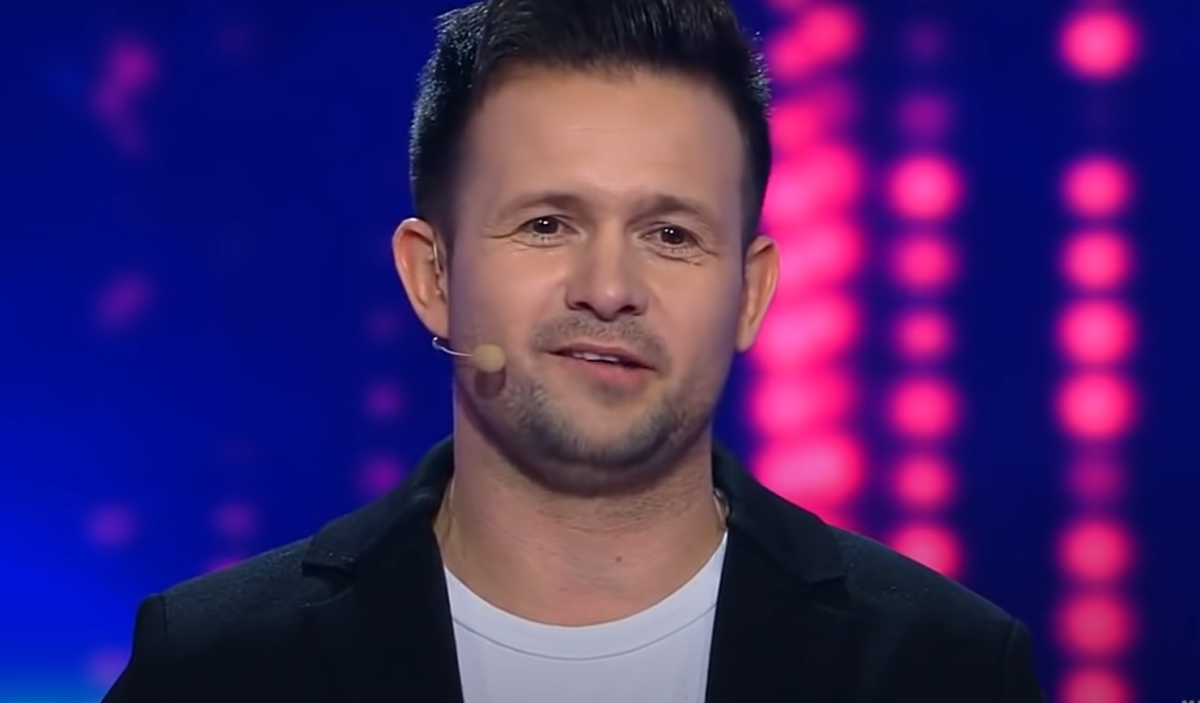 Imagine Stire Dezvăluirile făcute de Magicianul Robert Tudor! Puțini îi cunosc drama prin care a trecut: „Mama nu m-a vrut” | 2review.ro