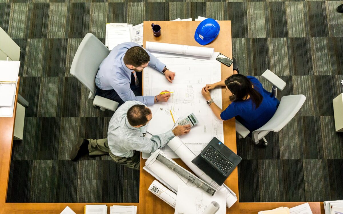 Jobul ideal există! O campanie își plătește angajații să nu muncească timp de 2 luni