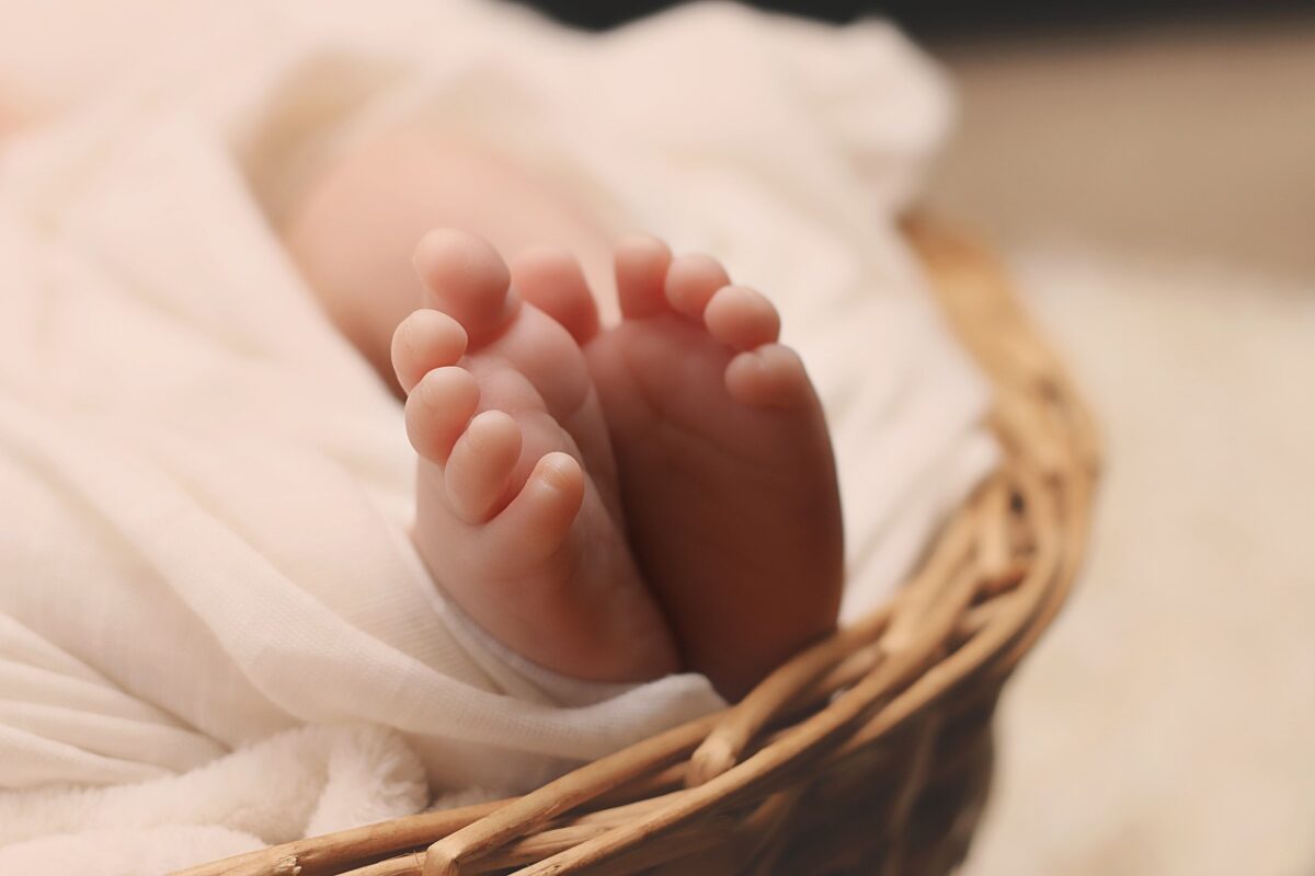 O braziliancă a născut un bebeluș de 7,3 kg. Așa arată unul dintre cei mai mari nou-născuți din toate timpurile