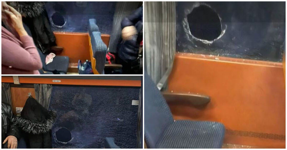 Ca-n Evul Mediu! Un tren de călători a fost atacat cu pietre, la Botoșani. O pasageră a fost rănită