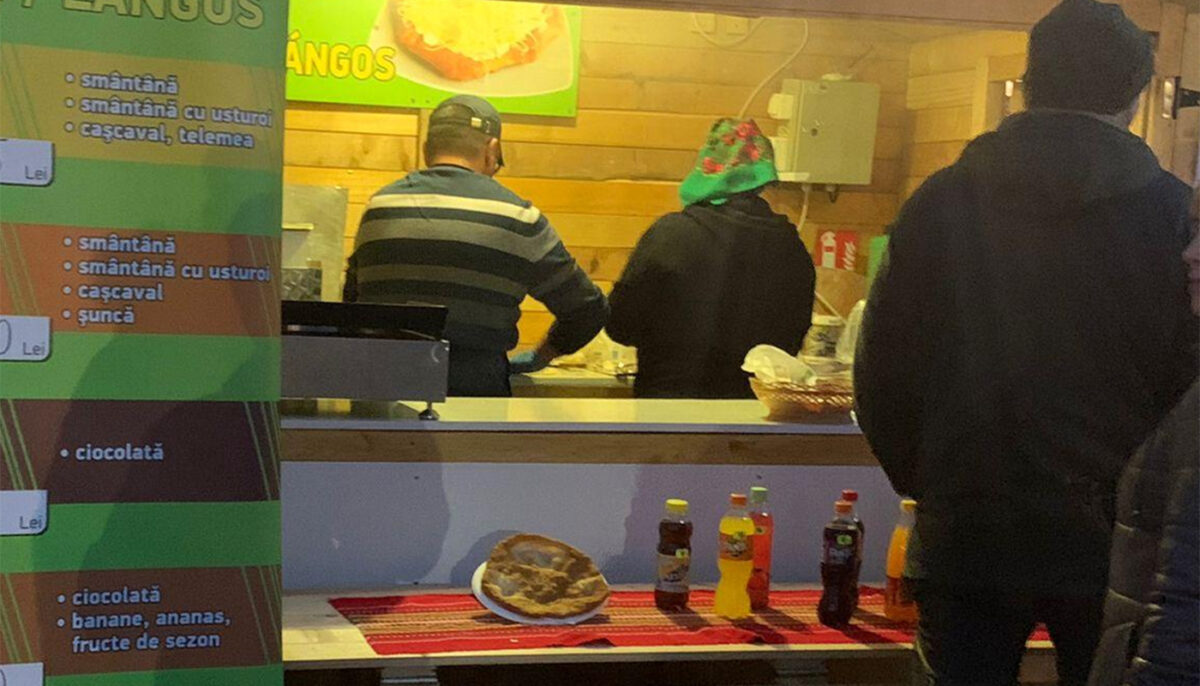 Continuă sarabanda prețurilor exorbitante din Cluj-Napoca! Câți lei costă o plăcintă la Târgul Mărțișorului