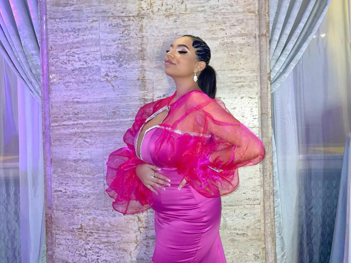 Imagine Stire Surpriză de milioane pentru Adrian Minune. Ce nume a ales Adriana pentru fiica sa: „Exprimă cel mai bine ceea ce simt” | 2review.ro