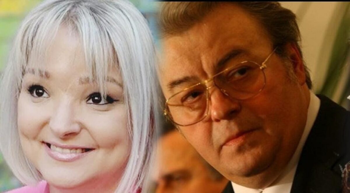 Imagine Stire Dezvăluiri uluitoare despre ultimele clipe din viața lui Corneliu Vadim Tudor: ”Așteptam orice semn!” | 2review.ro