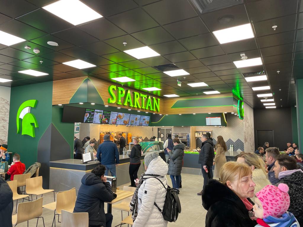 Compania care deține lanțul de restaurante Spartan a fost vândută pentru 20,3 milioane euro