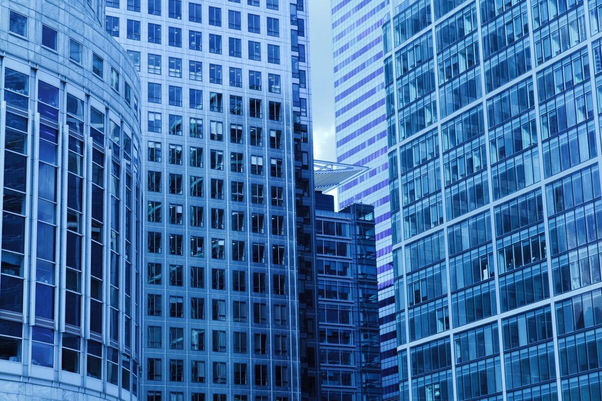 Țeapă de zile mari venită din partea unui dezvoltator imobiliar. Ce a descoperit un român, după ce și-a achiziționat o vilă de lux