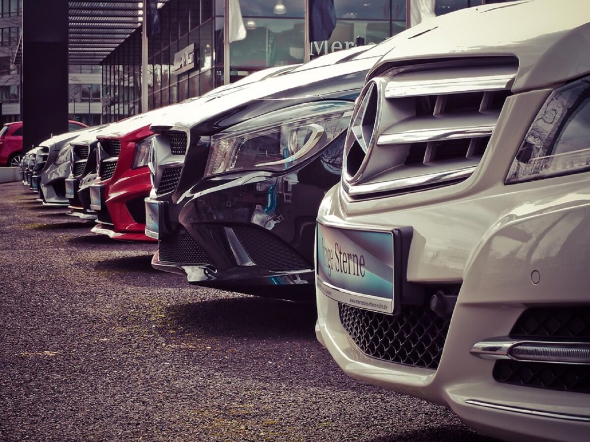 Vești bune pentru români. Compania Mercedes pune la dispoziție peste 500 de locuri de muncă, într-un oraș din țara noastră