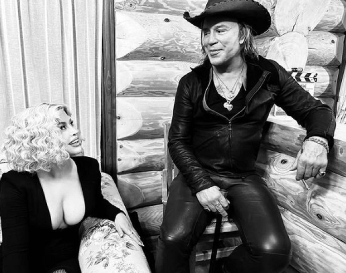 Imagine Stire Imagini rare cu Loredana Groza și Mickey Rourke. Cum a ajuns diva lângă starul de la Hollywood: ”M-am îndrăgostit” | 2review.ro