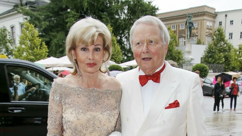 Imagine Stire Miliardarul Wolfgang Porsche divorțează pentru a treia oară! Motivul pentru care a decis să se despartă de soția sa, Claudia | 2review.ro
