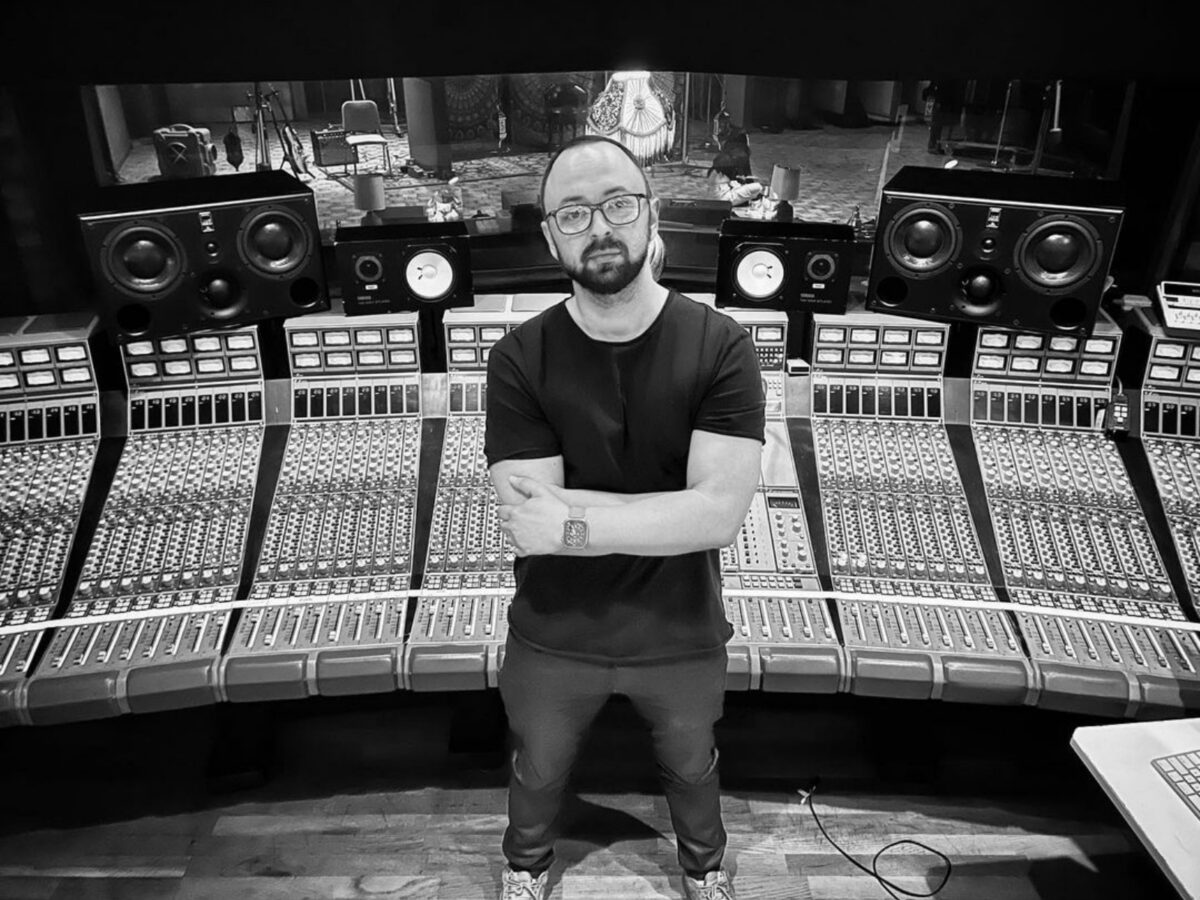 Românul din Oradea care câștigă o mulțime de premii Grammy. Cine este și cum a ajuns să lucreze cu marii artiști internaționali