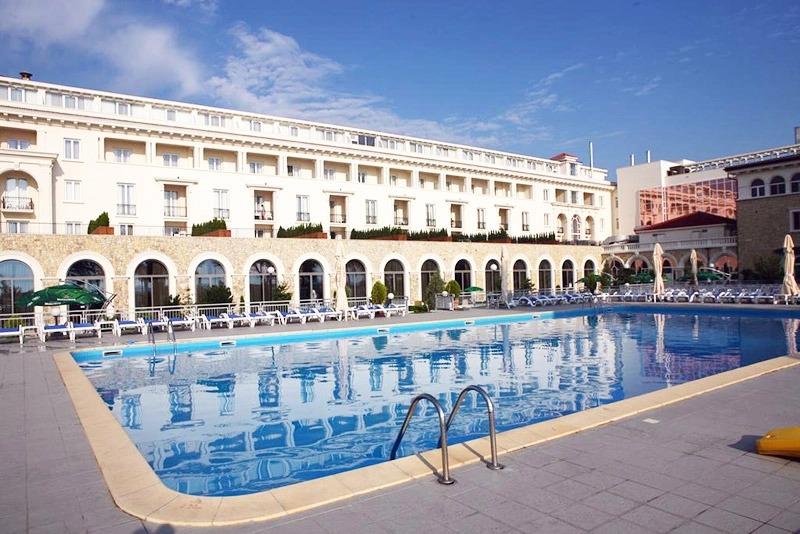 Acesta este hotelul de patru stele al lui Gică Hagi din stațiunea Mamaia