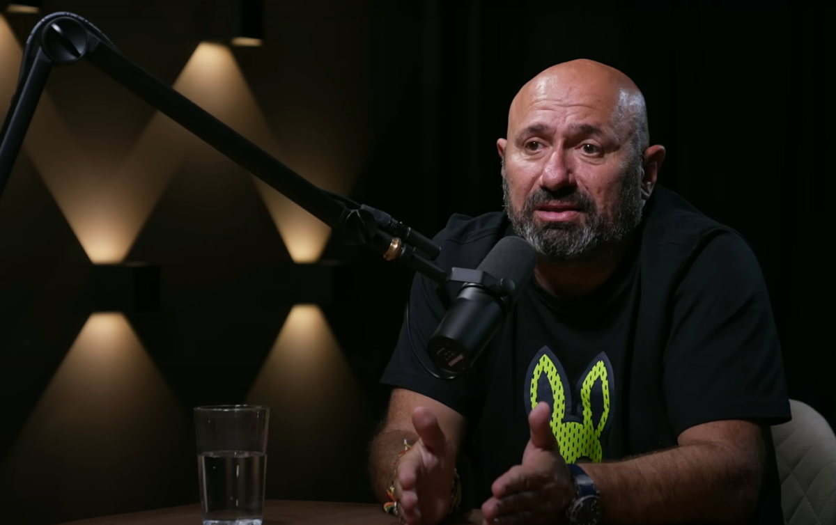 Imagine Stire Femeia care l-a umplut pe Cătălin Scărlătescu de bani! Concurentul de la America Express a povestit cine l-a ajutat să intre în televiziune | 2review.ro