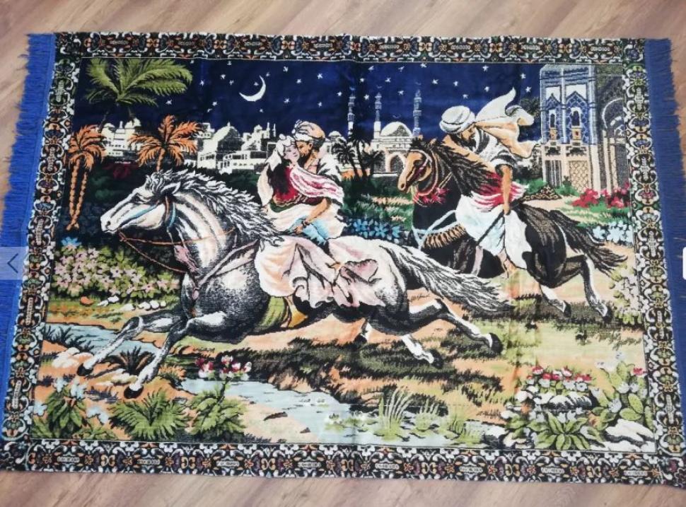 Ai acasă celebra carpetă cu „Răpirea din serai”? De necrezut cu ce sumă se vinde pe OLX