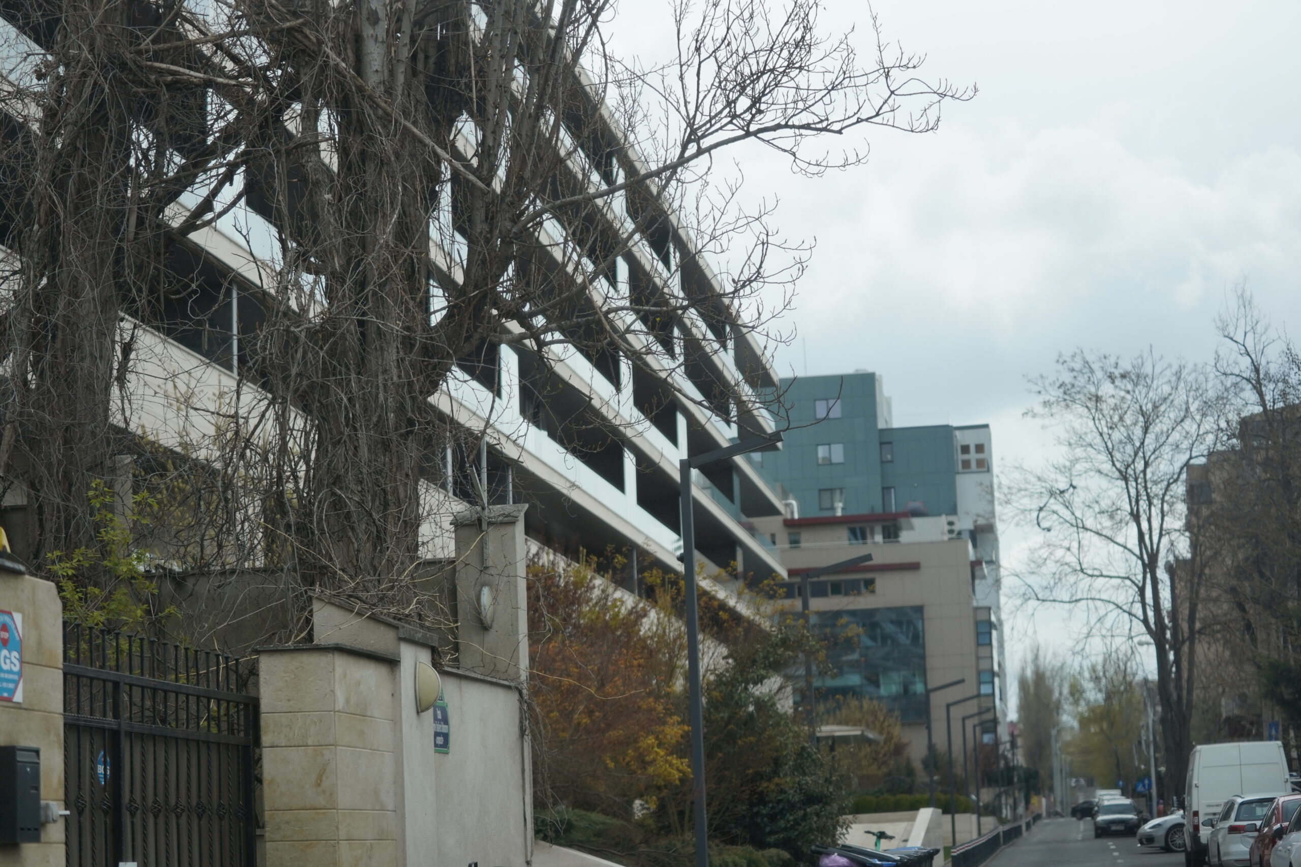 În blocul unde au fost mutate lucrurile Simonei Halep un apartament costră între 840.000 și 4.000.000 de euro (SURSA FOTO: CANCAN.RO)