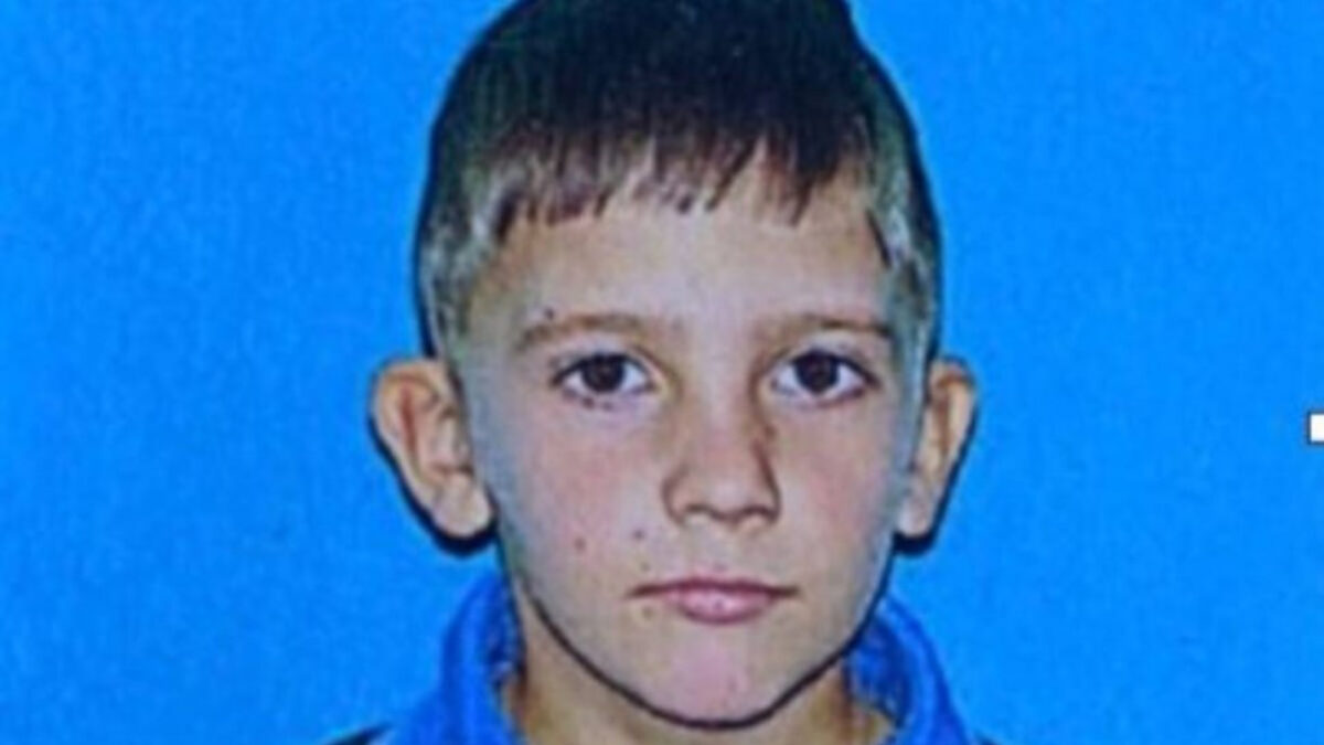 Paul Andrei, un băiețel de 11 ani din Bacău, a dispărut. Cine îl vede, este rugat să sune la 112!