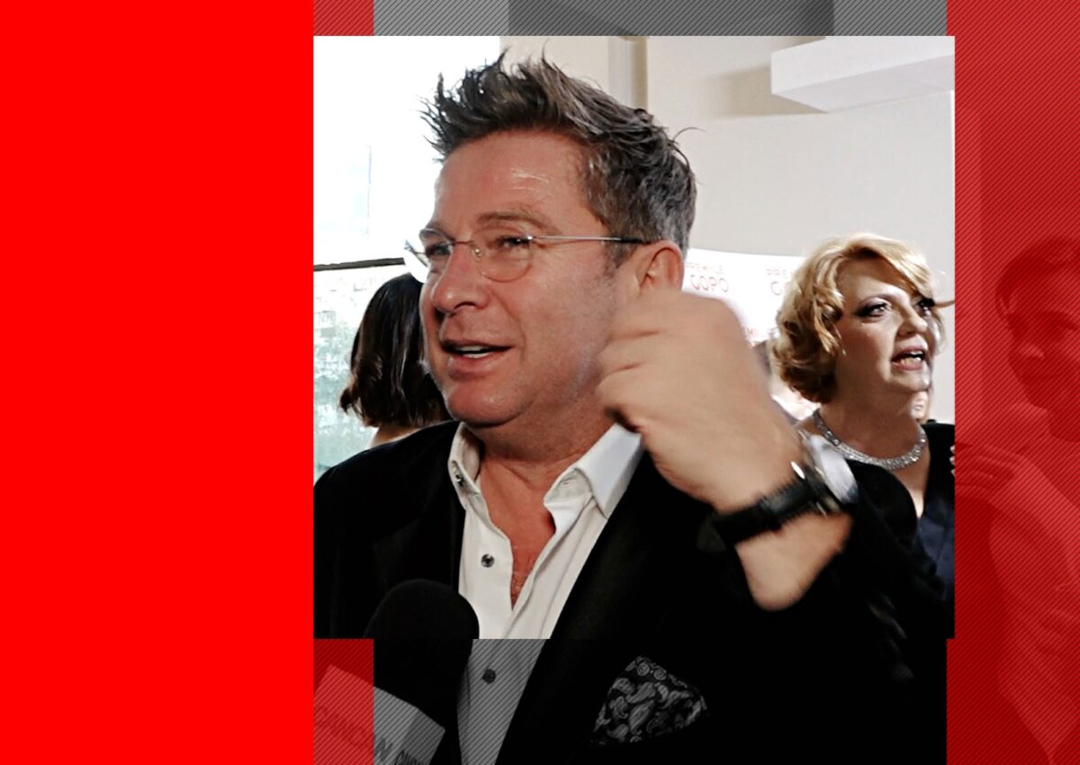Imagine Stire Pavel Bartoș întocmește lista celor mai buni prieteni din showbiz! Pe cine sună noaptea dintre Andi Moisescu, Andra și Cabral?! | 2review.ro