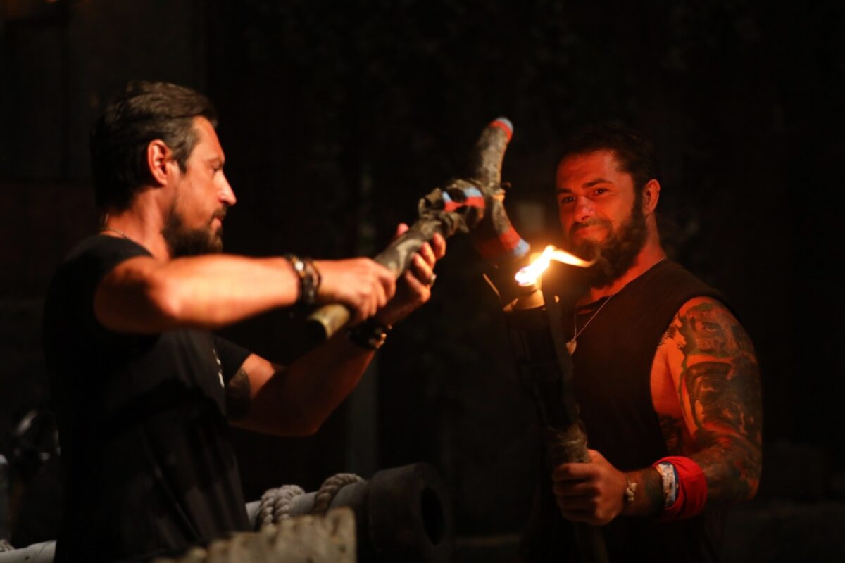 Imagine Stire Jigniri grosolane după eliminarea lui Alin Chirilă de la Survivor România: „Un caracter jalnic, egocentric” | 2review.ro