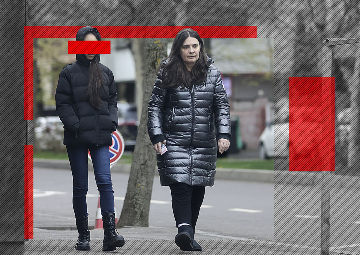 Imagine Stire Soția și fiica lui Dan Diaconescu, singure în parc în ziua când adolescenta a împlinit 18 ani. MAJORAT DISTRUS | 2review.ro