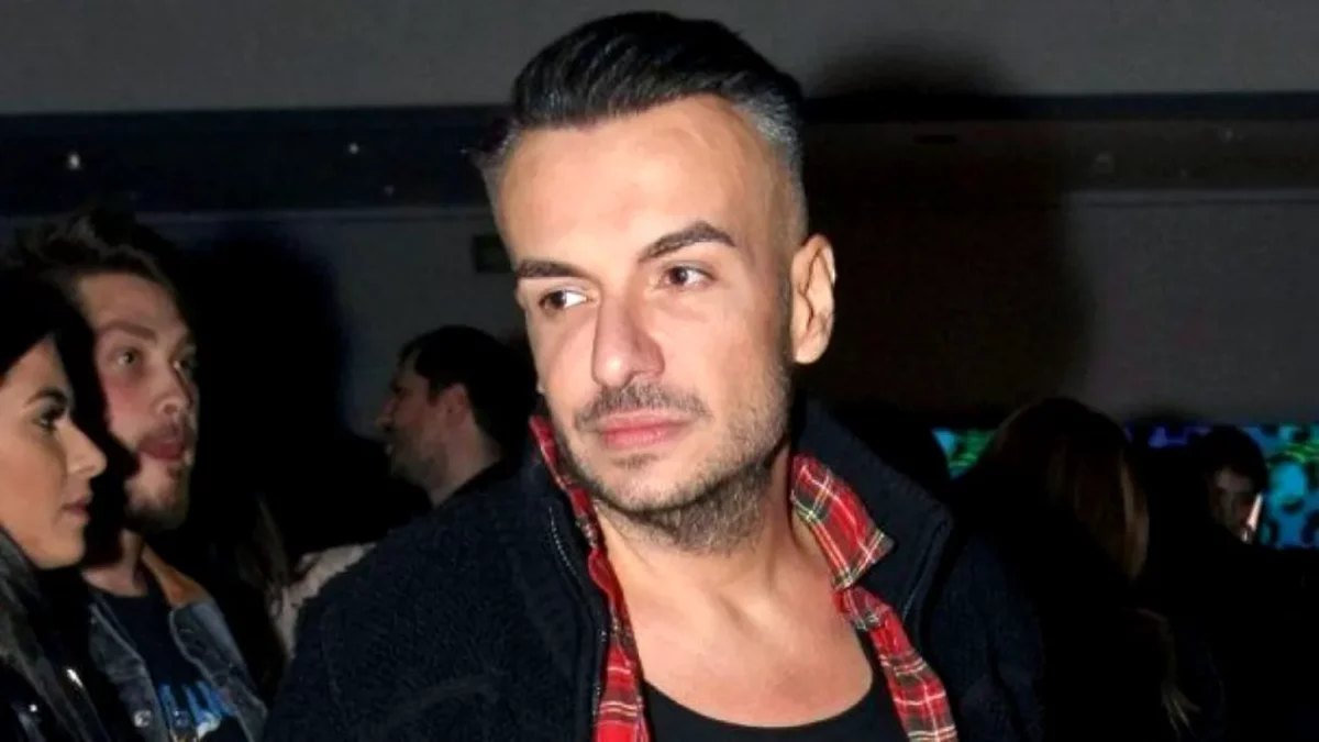 Imagine Stire Patru ani de la moartea lui Răzvan Ciobanu! Stilistul le-a apărut în vis apropiaților și a avut o dorință specială: „Îmi cerea să-i fac un…” | 2review.ro
