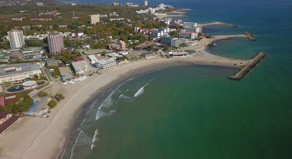 Cât vor avea de achitat turiștii care merg în stațiunea Mamaia pentru taxa de parcare