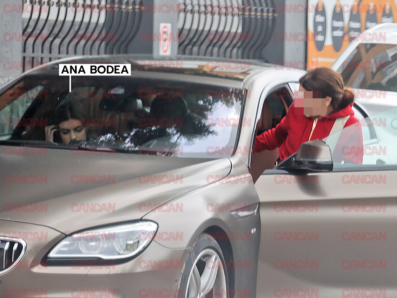 Ana Bodea, în mașină alături de mama ei