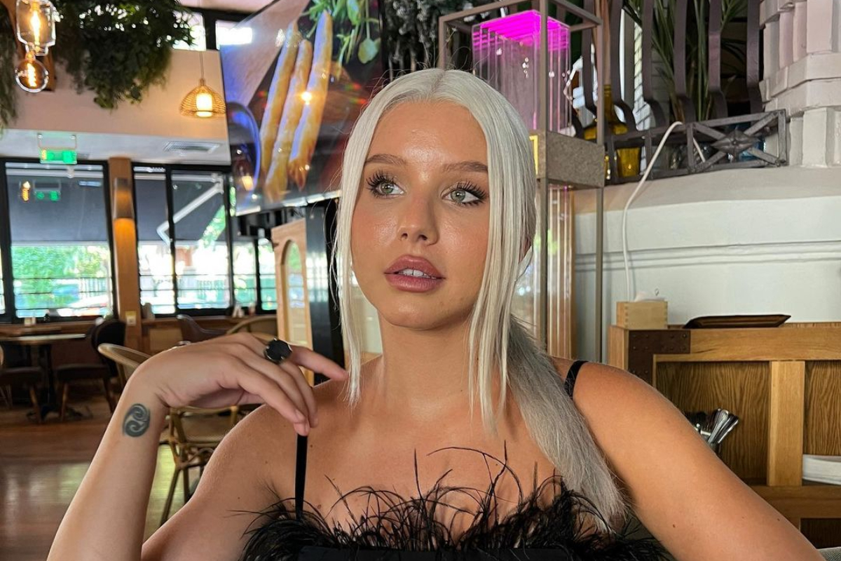 Imagine Stire Carmen Grebenișan, probleme cu kilogramele în plus după Survivor România! Ce dietă ține blondina pentru a scăpa imediat de surplus | 2review.ro