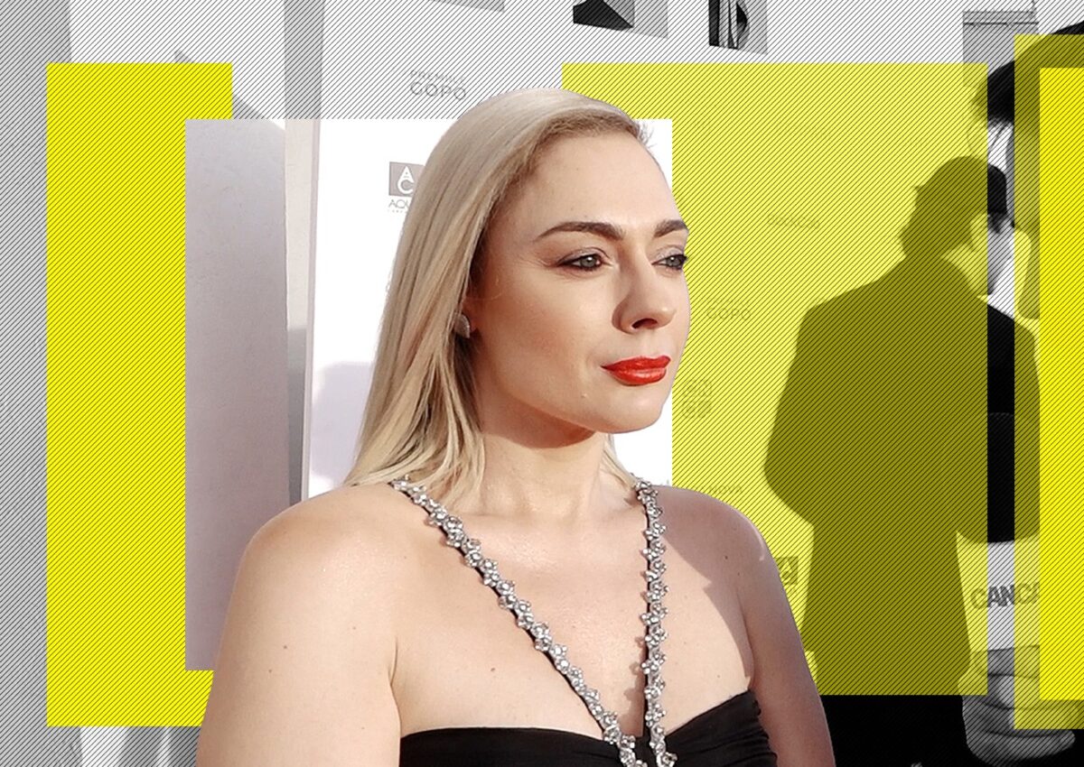 Imagine Stire Ce face Giulia Nahmany în casă, când nu o vede nimeni?! Puține femei recunosc asta: “Îmi place cu buretele!” | 2review.ro