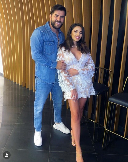 Corina și Mădălin se căsătoresc pe data de 4 iunie și urmează să devină părinți