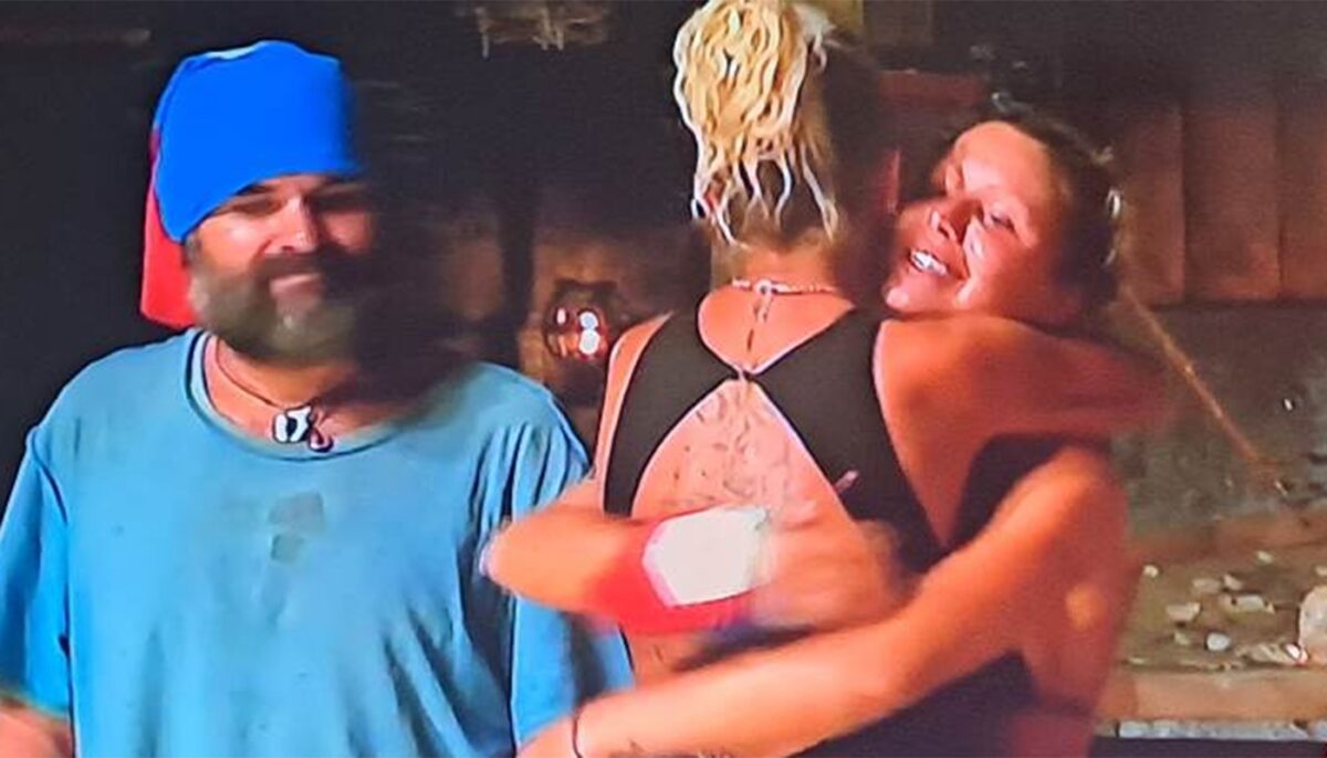 Imagine Stire Surpriză! Ce i-a spus Alexandra Porkolab „amicei” Carmen Grebenișan, la ureche, imediat după ce a fost eliminată de la Survivor: „Cu siguranță o să ne..” | 2review.ro