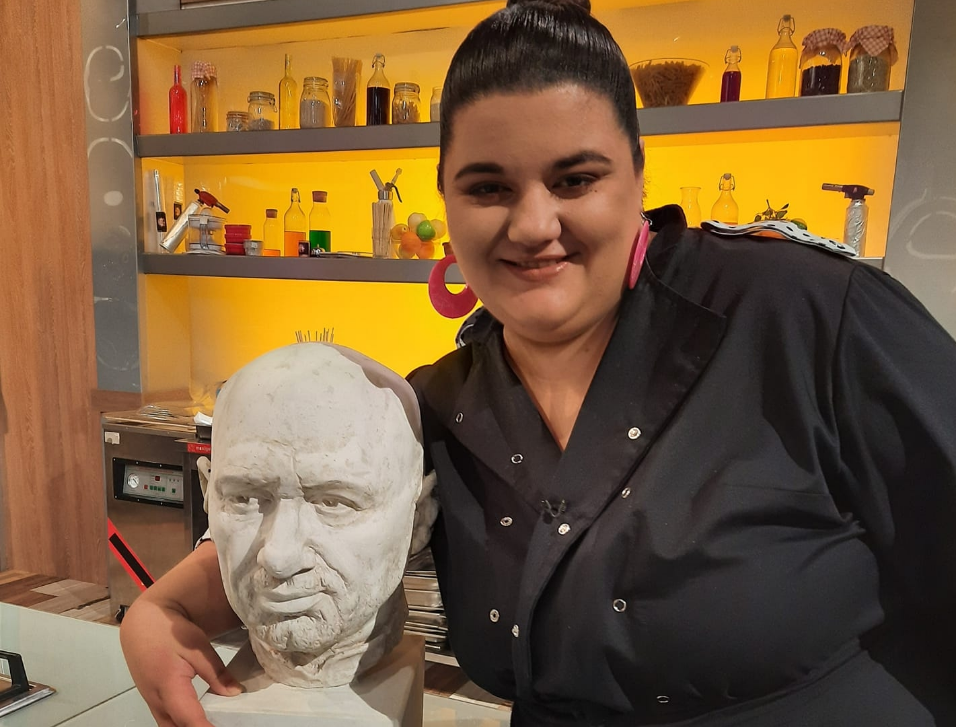 Imagine Stire Claudia Radu de la Chefi la cuțite, transformare spectaculoasă! Cum arată acum, după ce a slăbit 60 de kilograme | 2review.ro