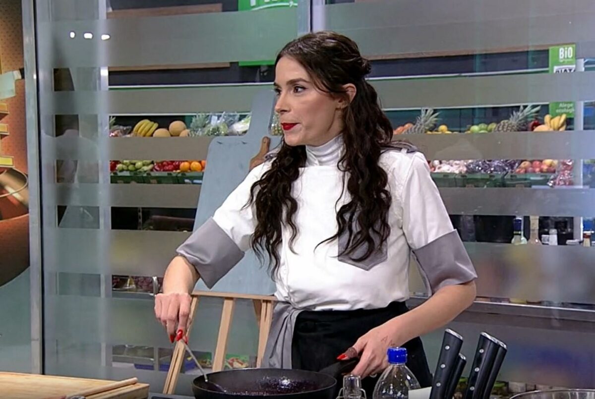 Imagine Stire Dată afară, Luna Morgaciova i-a dat o palmă incredibilă lui Sorin Bontea! Ce s-a întâmplat cu concurenta de la „Chefi la cuțite” | 2review.ro