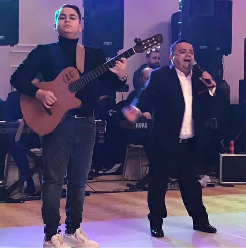 Imagine Stire Cadoul fabulos primit de fiul lui Adrian Minune, înainte de majorat: „Ne-am trezit cu ea în curte” | 2review.ro