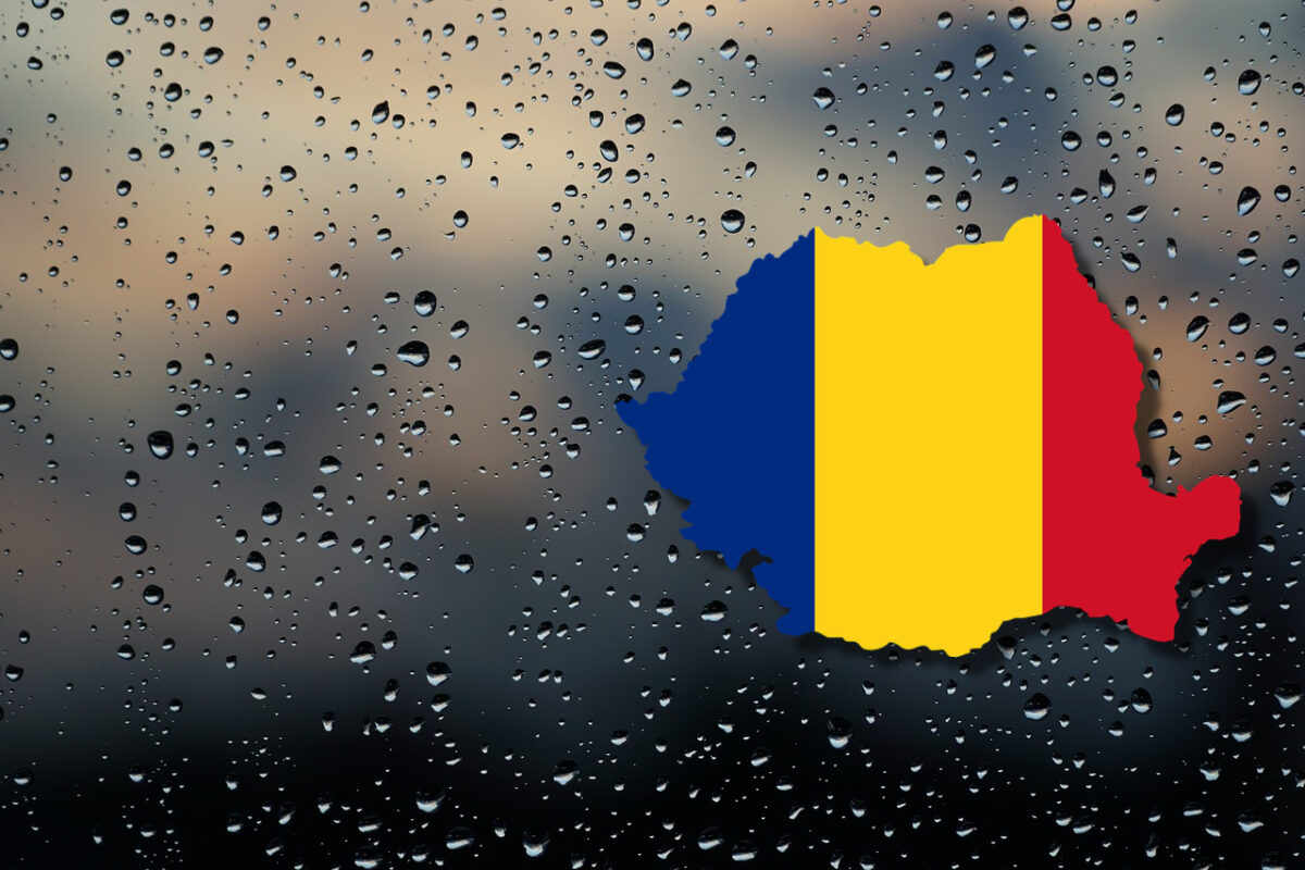 Imagine Stire Instabilitatea atmosferică va continua și în perioada următoare. Meteorologii au emis avertizări cod galben pentru fenomene severe | 2review.ro