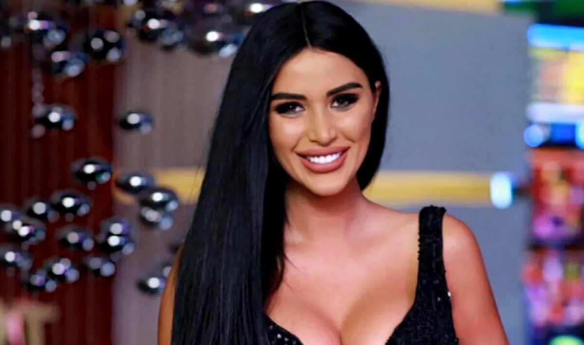 Imagine Stire Daniela Crudu, declarații emoționante la două luni de când a devenit mamă: „Doar ea contează” | 2review.ro