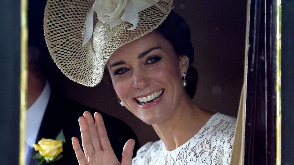 Imagine Stire Kate Middleton a șocat pe toată lumea când a apărut cu bijuteria prințesei Diana! Imaginea care a făcut înconjurul Europei | 2review.ro