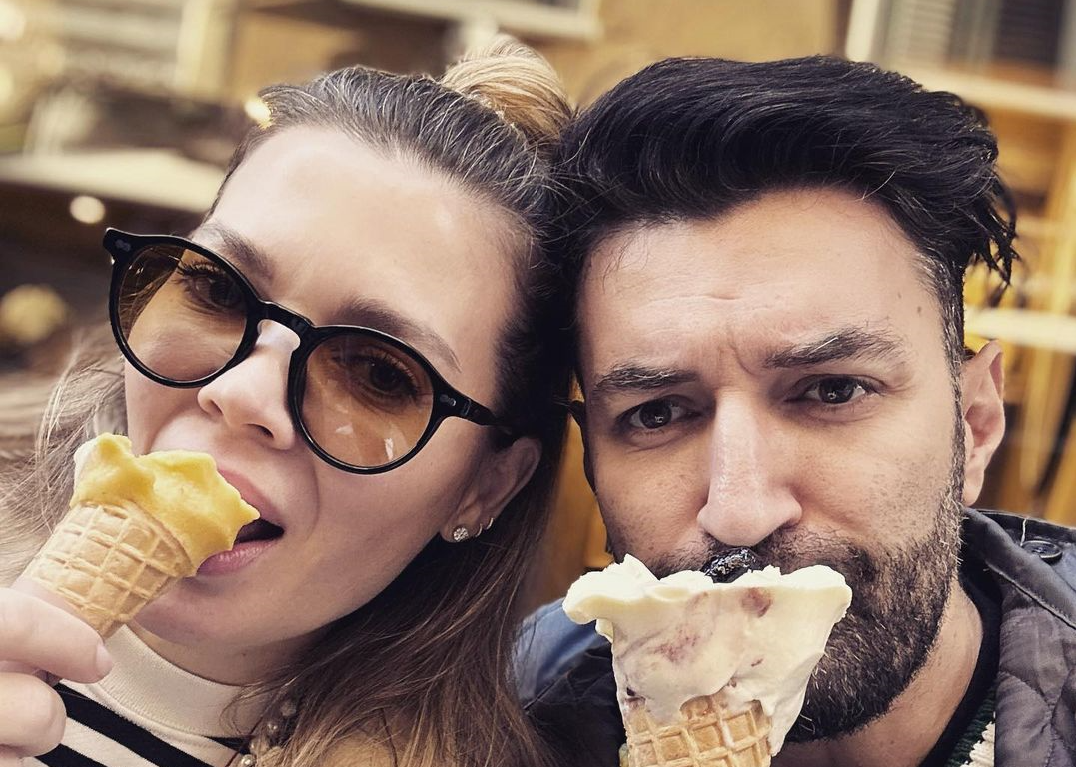 Imagine Stire Smiley a ”pierdut-o” pe Gina Pistol într-un orășel din Franța: ”Nu o găsesc! O fi fugit?” | 2review.ro