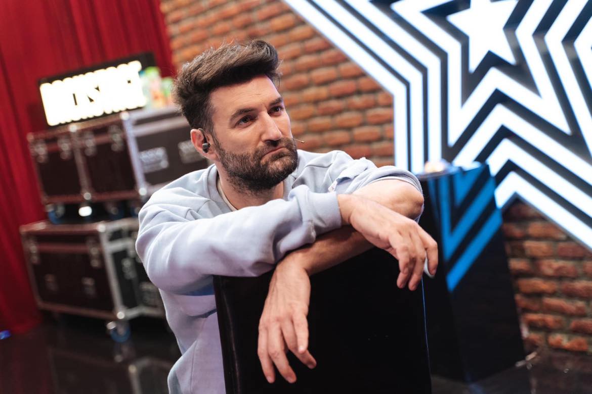 Imagine Stire L-a umilit pe Smiley fără pic de milă: „Mă simțeam bărbatul din relație”. Motivele despărțirii de Laura Cosoi au ieșit la iveală după ani buni | 2review.ro