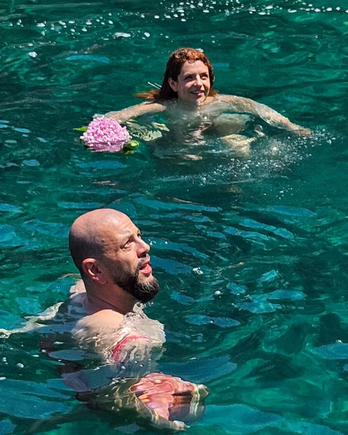 Actrița Victoria Răileanu și Adrian Ștefănescu s-au căsătorit civil! Ceremonia a avut loc într-un cadru de vis, departe de România 