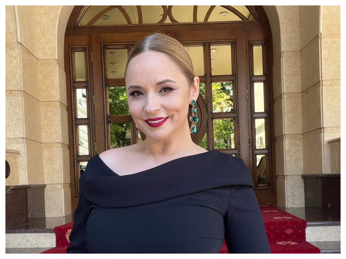 Imagine Stire Înșelată și abandonată, Andreea Marin a suferit un șoc sentimental major. Cât de mult a afectat-o pe „zână” eșecul din primul mariaj | 2review.ro