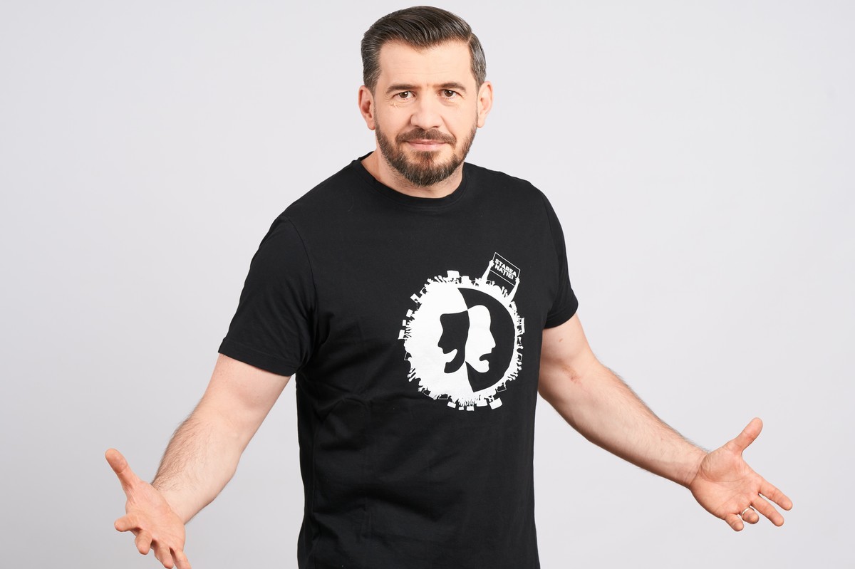 Imagine Stire Ce a ajuns să facă Dragoș Pătraru pentru bani. Prezentatorul emisiunii „Starea Nației” a recunoscut: „Am realizat asta pentru mărirea salariilor” | 2review.ro